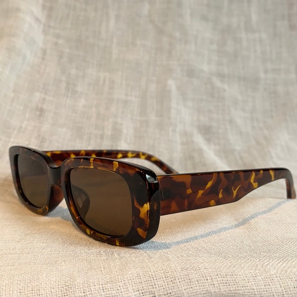 Sunglasses - Picture 3 of 3